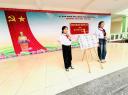 3. Lop 5C- Gioi thieu cac cuon sach ky nang tu bao ve ban than.jpg - 