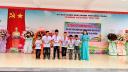 17. Tặng quà cho học sinh có hoàn cảnh khó khăn nhân dịp tháng hành động vì trẻ em, ngày quốc tế thiếu nhi mùng 1 tháng 6.jpg - 